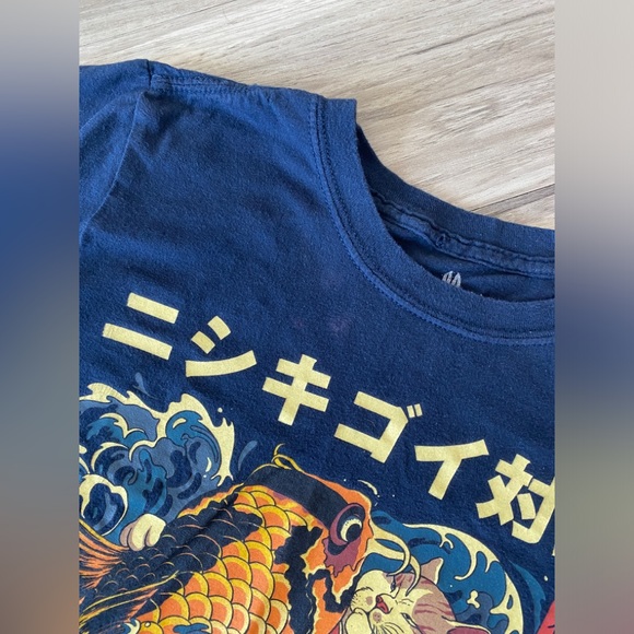 Threadless The Cat and The Koi Japanese Unisex Graphic T-Shirt Size Small - Picture 4 of 7